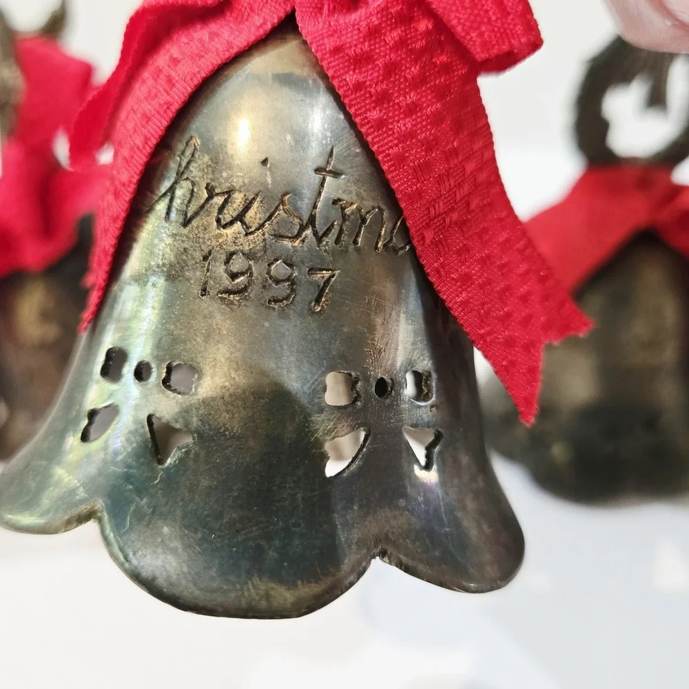 Lot Of 9 Vintage International Silverplate Co. Silver Plated Bells Christmas